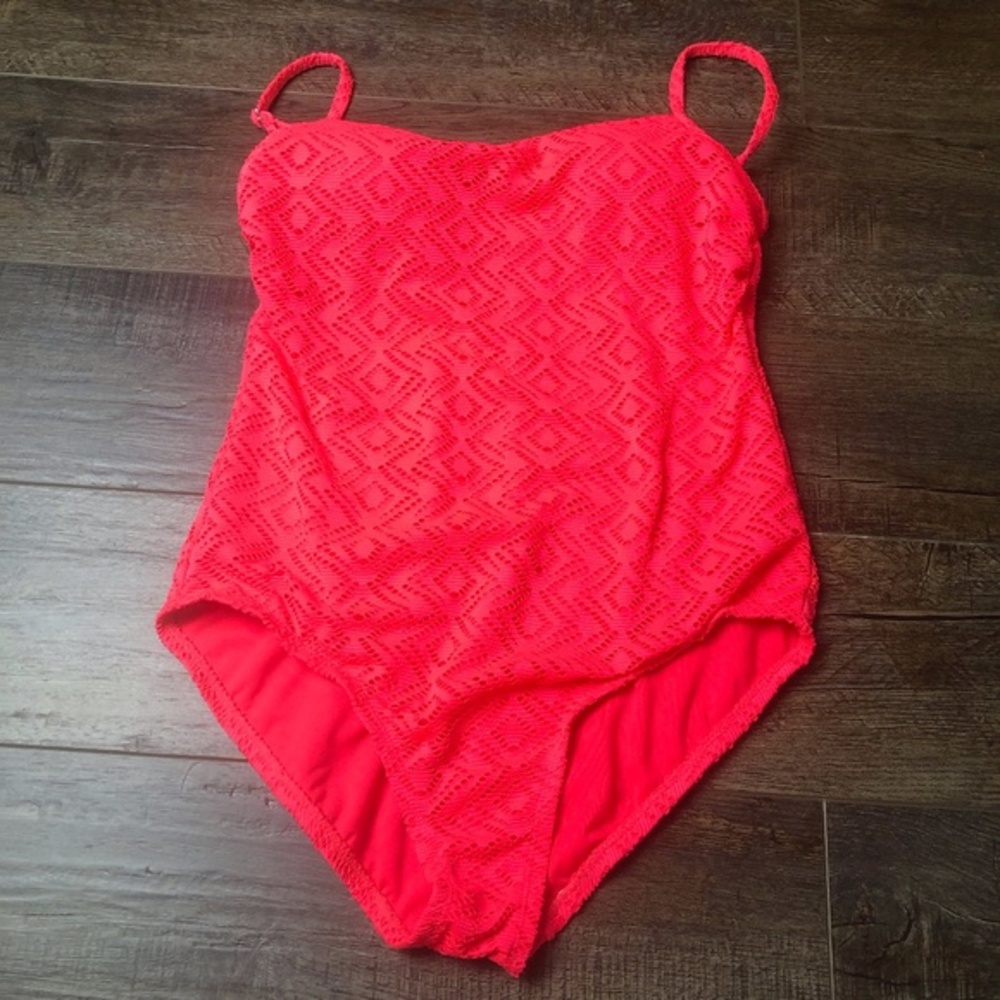 Catalina Pink Mesh One Piece Swim Suit (Size Small